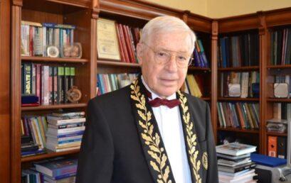 The deepest regrets on behalf of Titu Maiorescu University on the passing of General Academician Professor Vasile Cândea, Doctor Honoris Causa